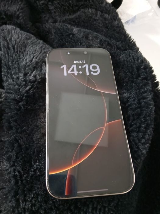 iphone 16 pro КАТО НОВ!!