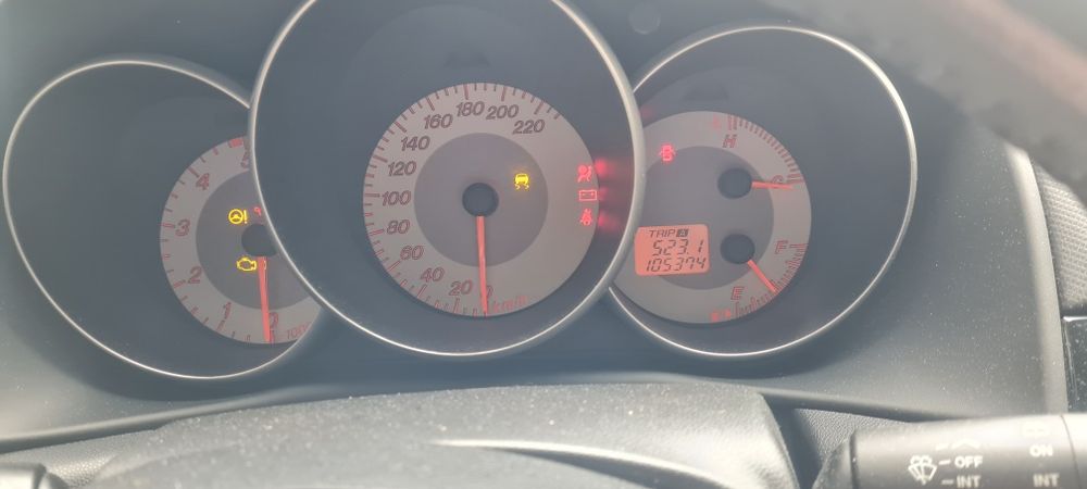 Dezmembrez Mazda 3, an 2006, motor 1.6 cd 80kw 109cp