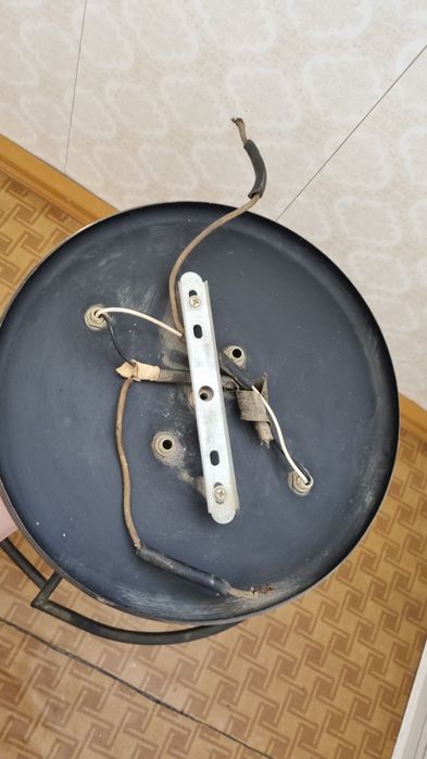 Люстра на продажу в идеальном состоянии