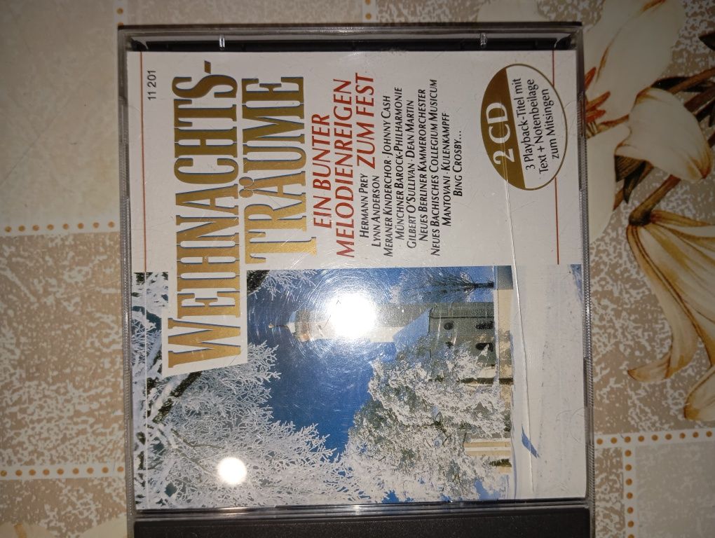 Cd дискове с романтична и коледна класическа музика