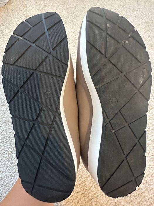 Vând pantofi Musette