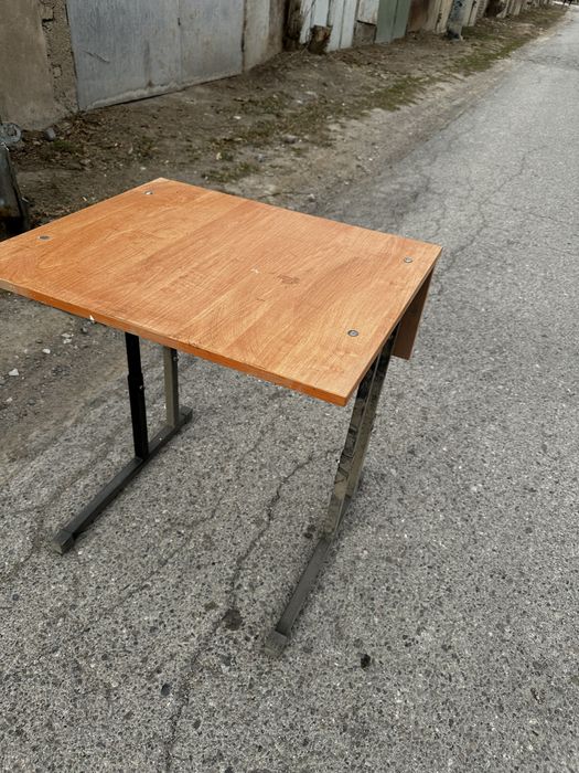 Парта школьная плюс стул