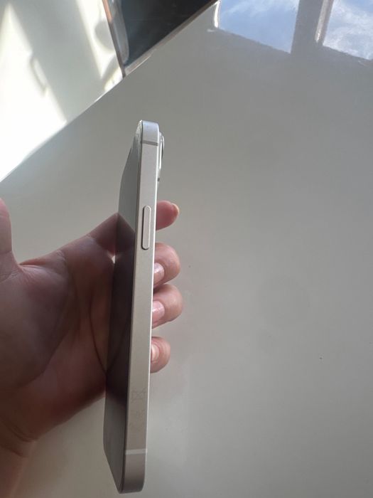 Iphone 14 256 GB 84% живот на батерията, неразличим от нов!