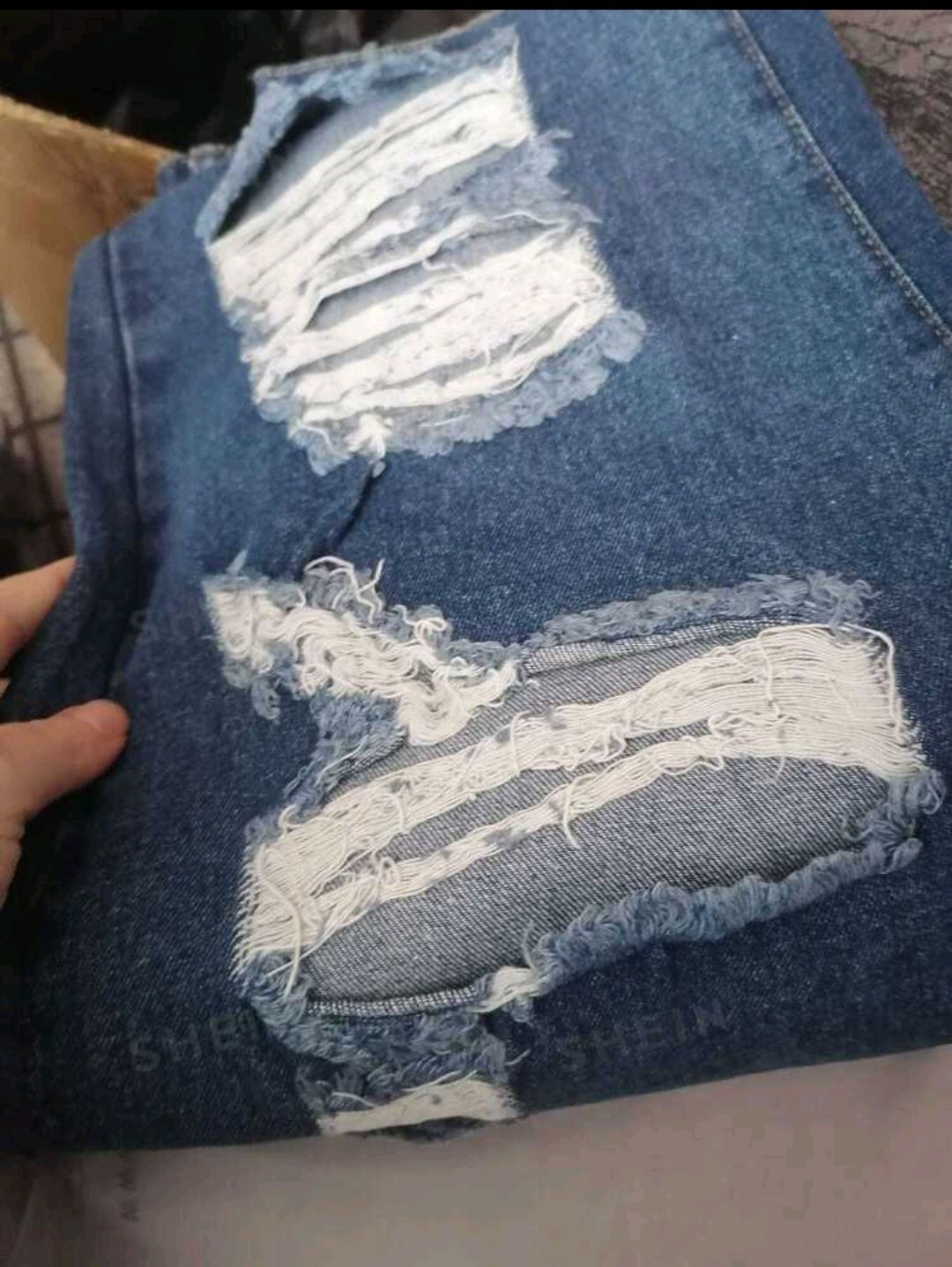 Ripped momfit jeans