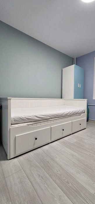 Pat divan IKEA HEMNES alb extensibil cu 2 saltele spuma 80x200 cm