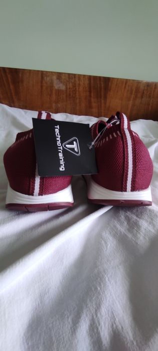 Чисто нови ортопедични обувки, номер 37, стелка 24, 7 см.Леки и удобни