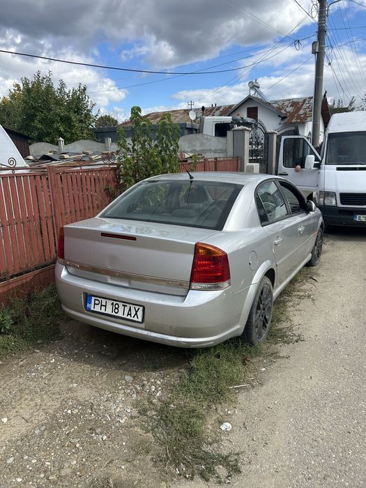 Vand sau dezmembrez opel vectra c