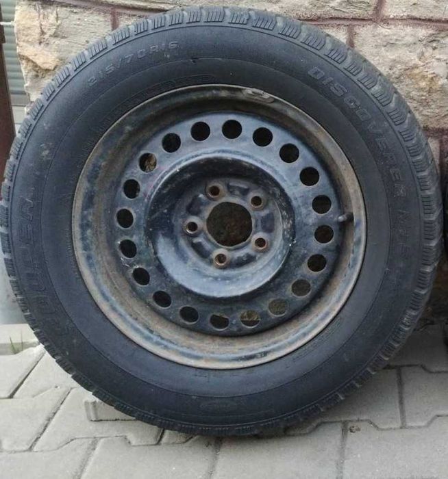 Roti de iarna 215/70/16