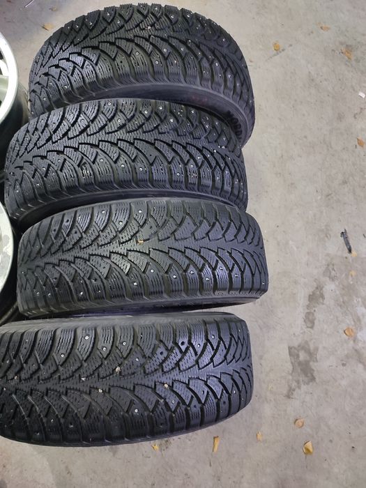 Продам комплект резины с дисками 185/60/15