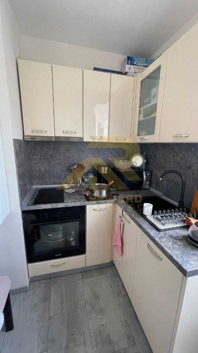 Продава се Тристаен апартамент в София, Банишора - 75 кв.м за 2734 €/кв.м - Снимка #1