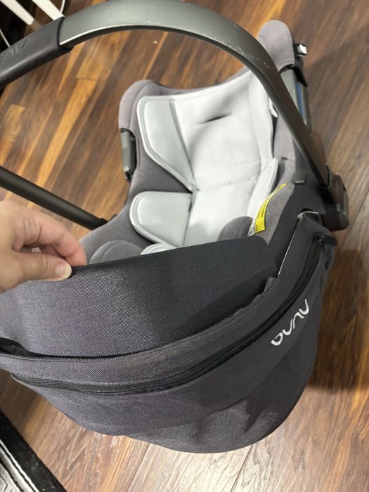 Scaun de masina bebelus