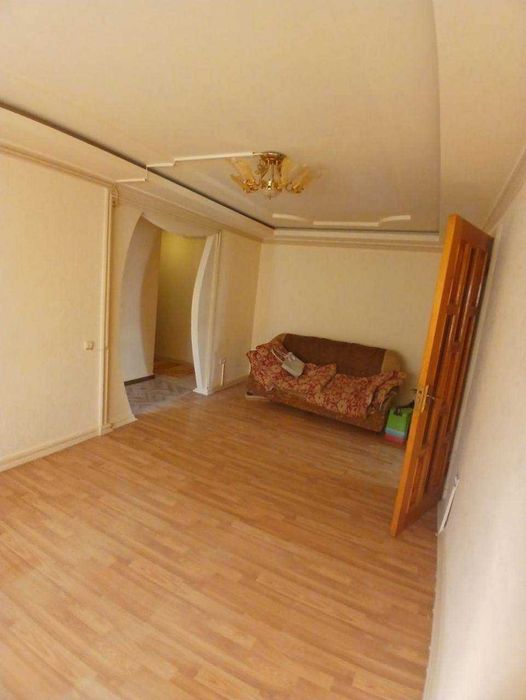 2чи каватда жойлашган 2хонали квартира сотилади