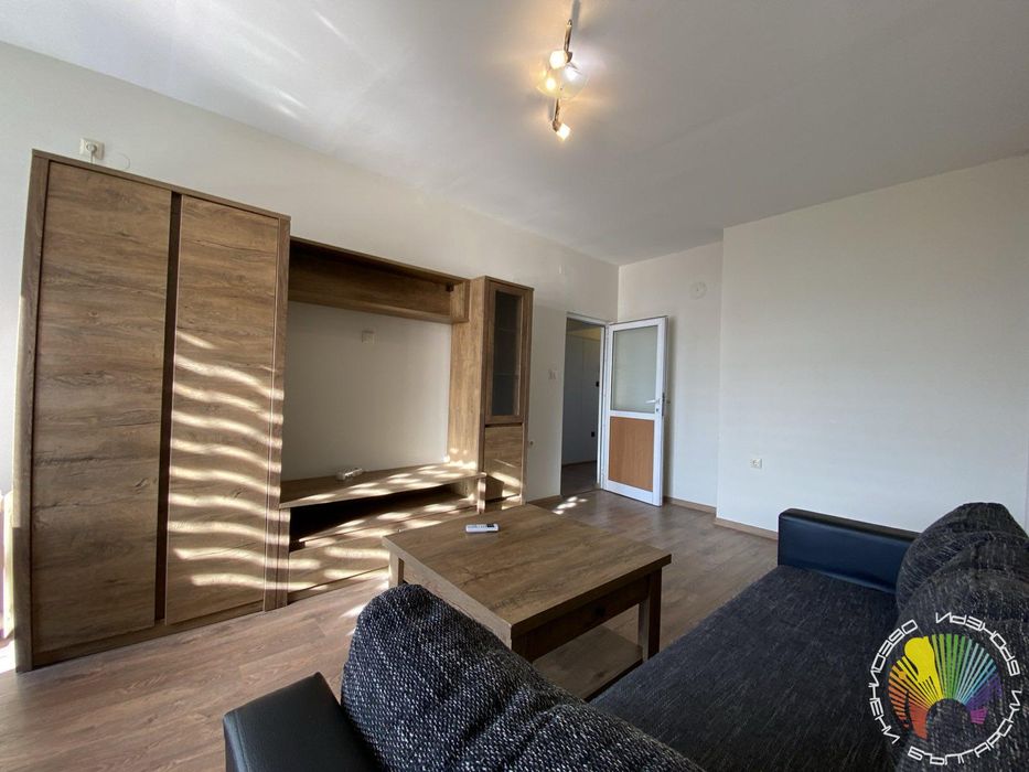 Дава се под наем Двустаен апартамент в Бургас, Лазур - 64 кв.м за 382.5 € - Снимка #1