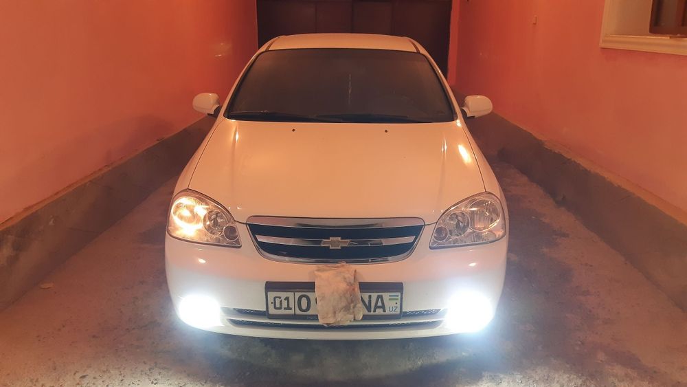 Lasetti 1.8 ,bir qo'l ,mator ochilmagan