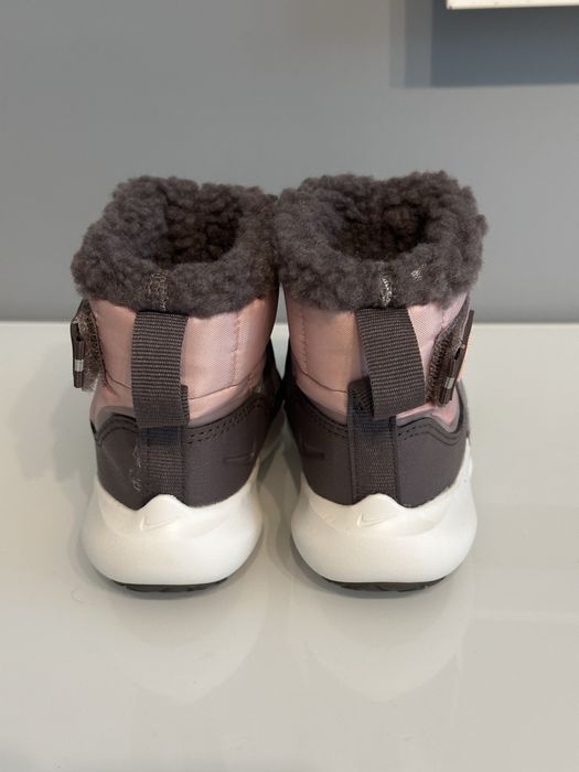 Бебешки меки боти за момиче майорал/mayoral, ботуши nike