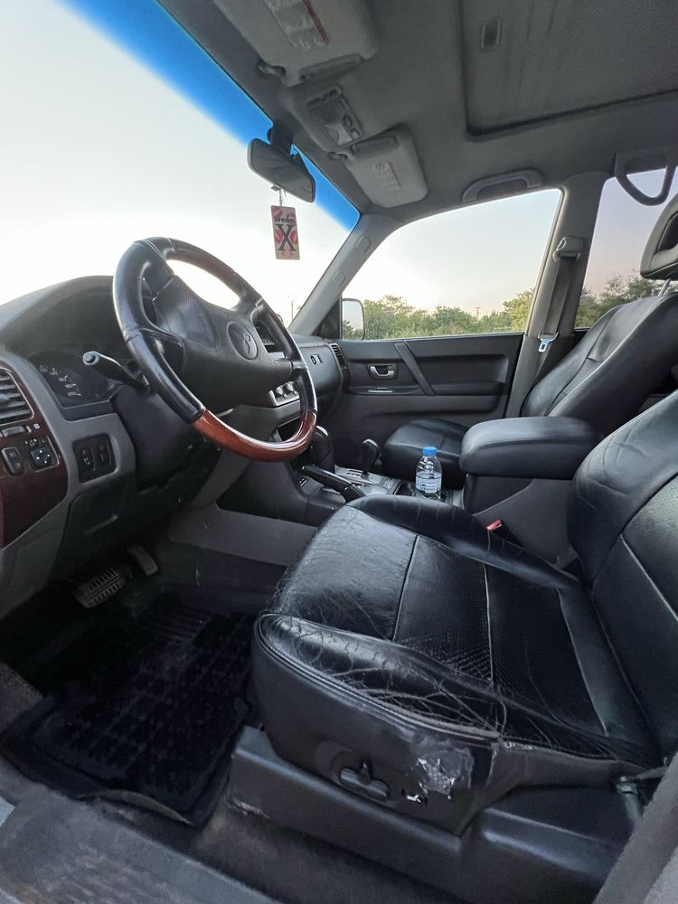 Продава се mitsubishi pajero 3 3.2 did