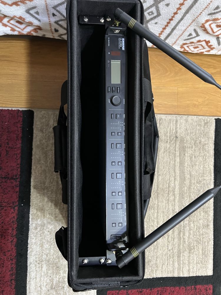Shure ULXD4Q sistem frofesional cu 4 canale