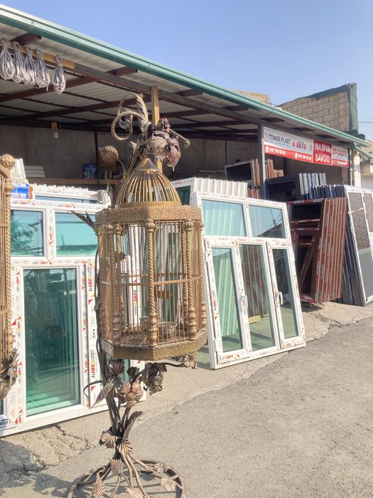 Papugaylar uchun qafas