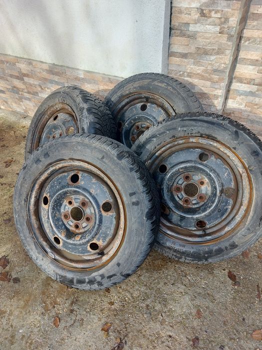 Гуми с джанти 4 броя