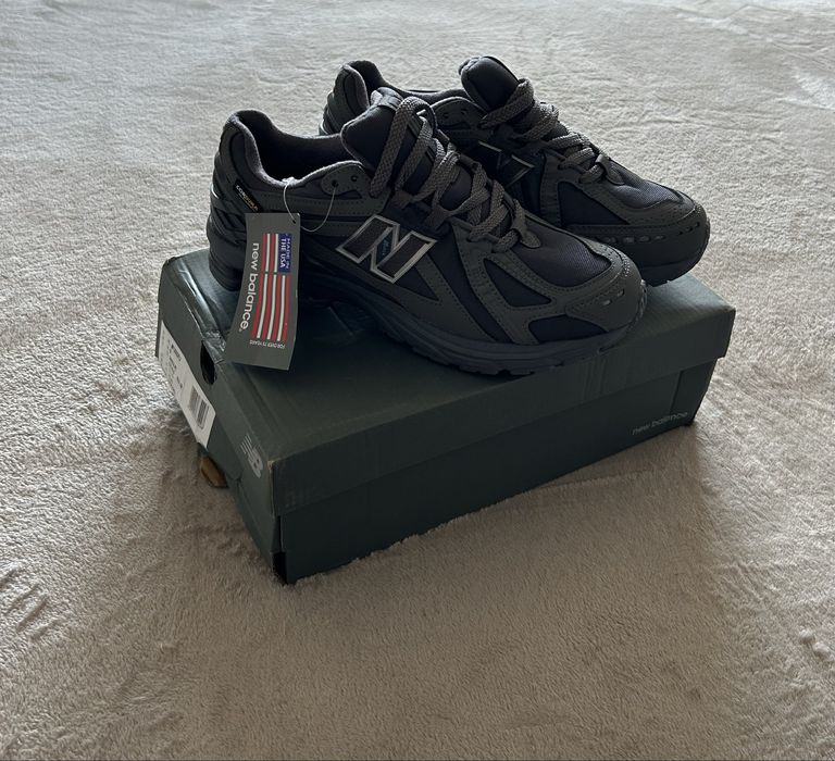 New Balance 1906