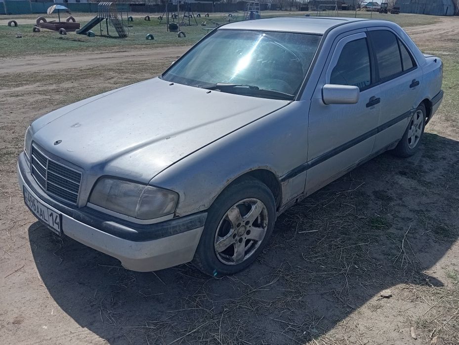 Продам Мерседес с 180