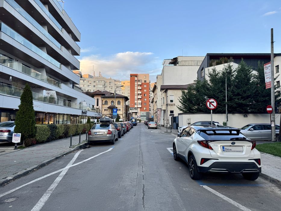 2 locuri de parcare pe Str Petru Rares 13 - Titulescu