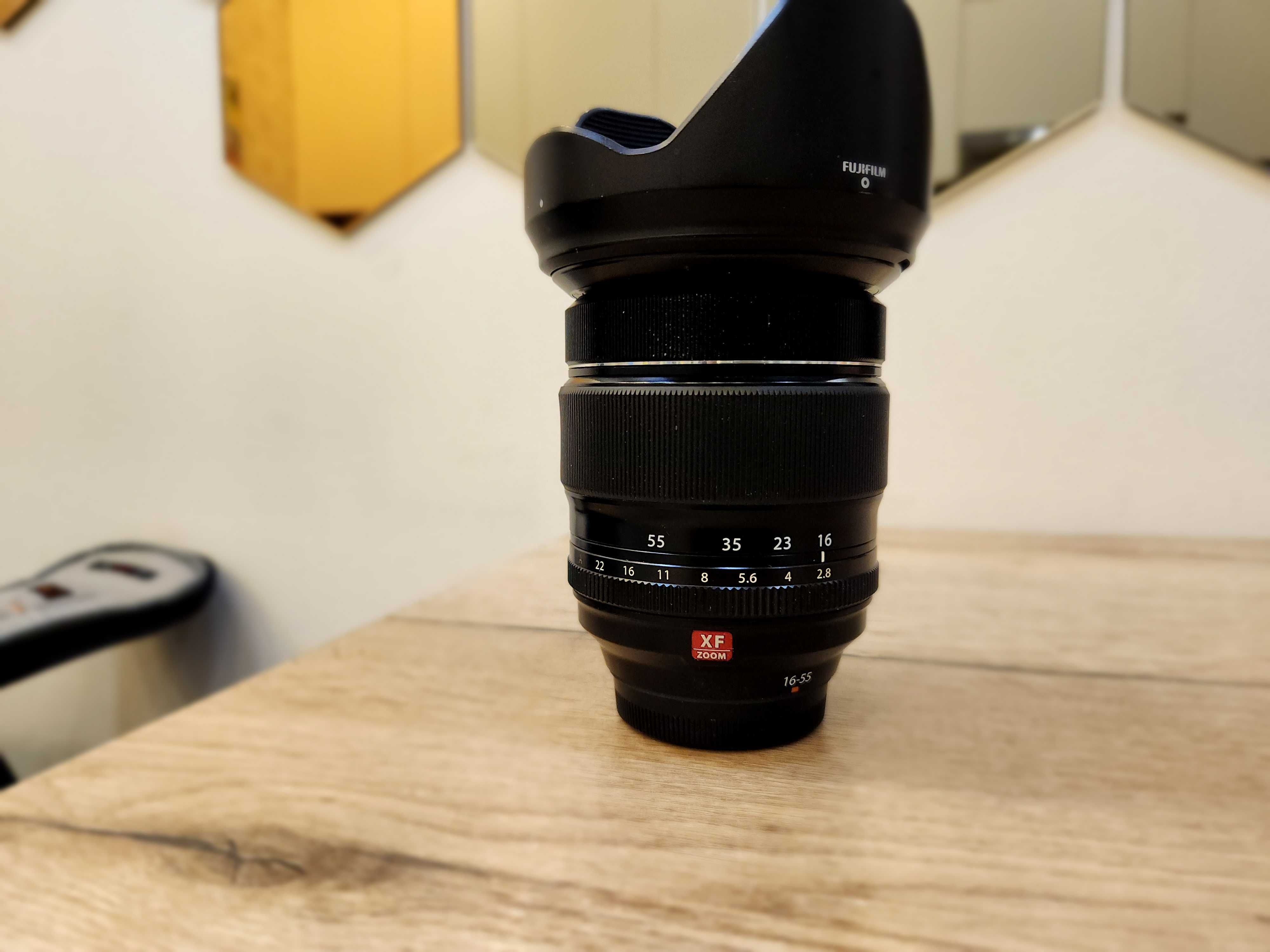 Fujifilm TX-2 c  Fujinon 16-55mm F2.8 VR