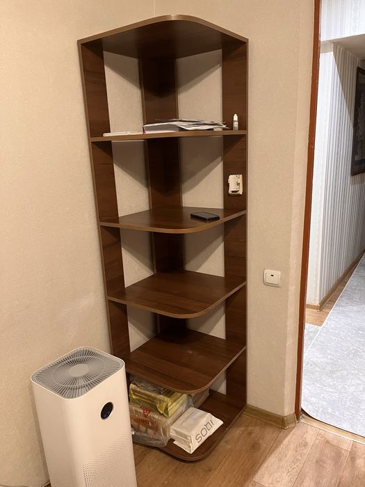 Этажерка с полками