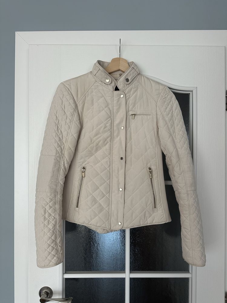 Преходно яке на Zara