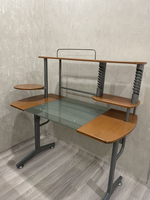 Компьютерный столик