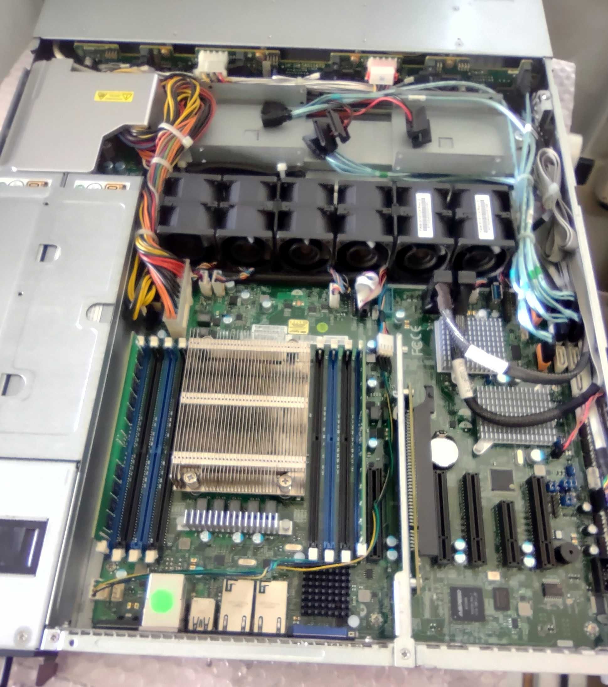 Сървър Supermicro C116 1U X10SRH-CF E5-2683v3 32GB DDR4 SAS9300-8i 14S