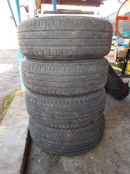 Vând. 4×100 r15 et 35. 7j×15