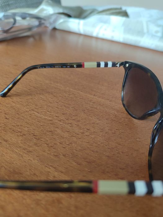 Продавам Оригинални очила Burberry