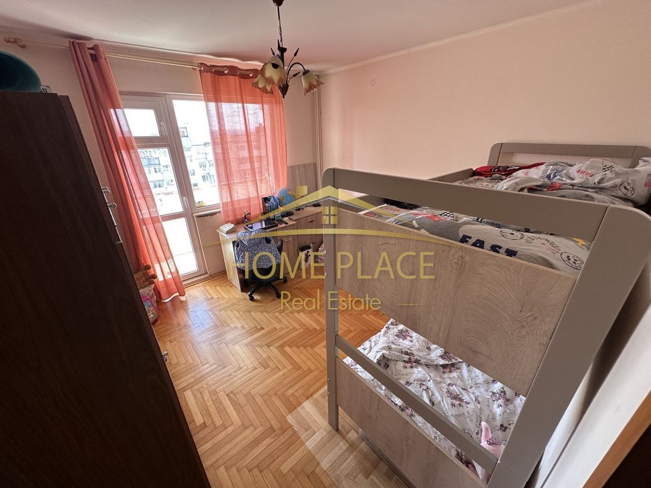Продава се Тристаен апартамент в Варна, Възраждане 1 - 71 кв.м за 1972 €/кв.м - Снимка #3