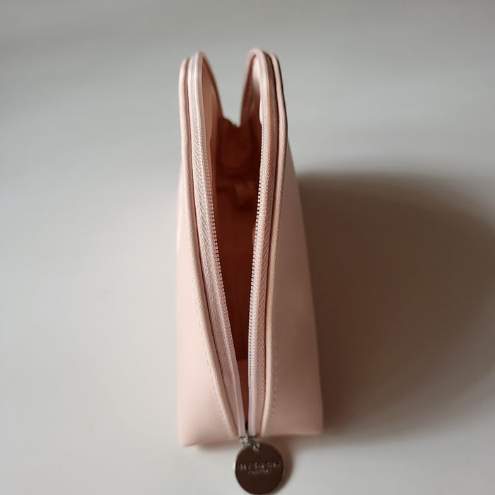 Gentuta cosmetice Givenchy