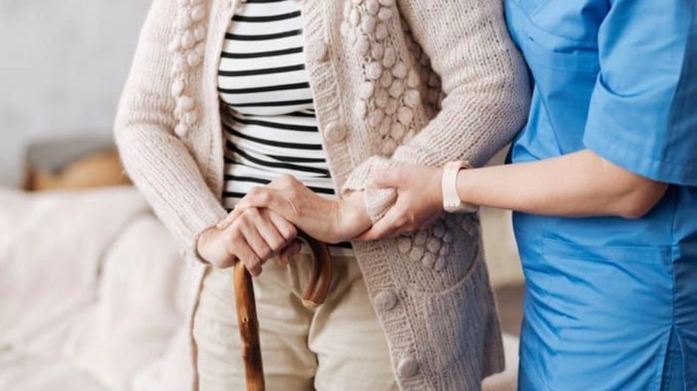 Îngrijire la domiciliu pentru persoane vârstnice