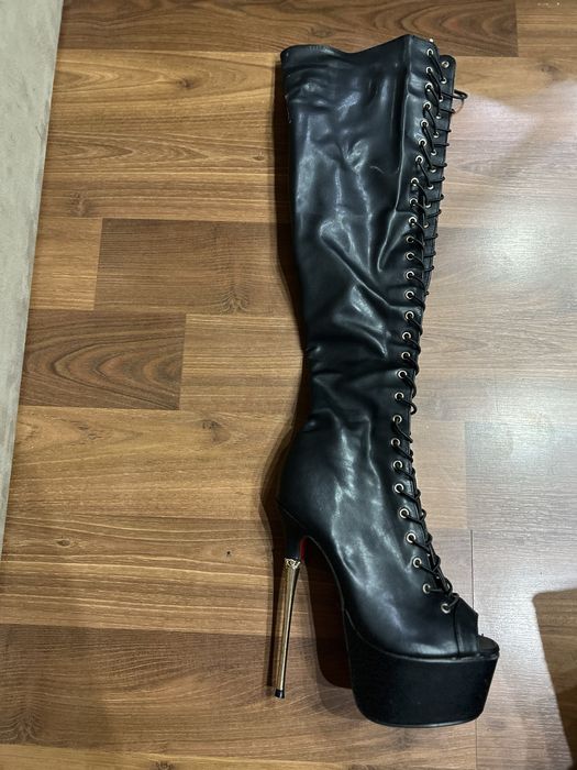 Cizme cu toc marimea 35