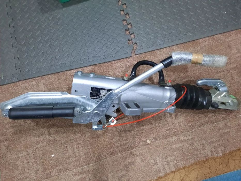 Sistem franare knott KFG35Z de 3500 kg, frana inertiala