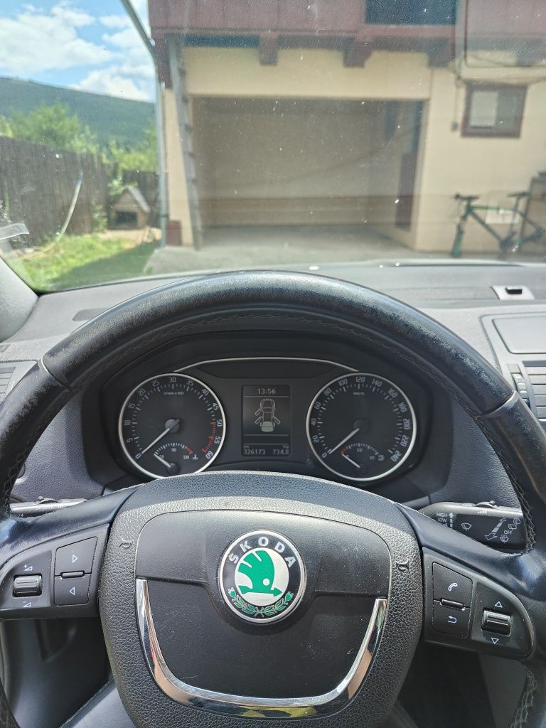 Skoda Octavia 2   2.0TDI 140 cp