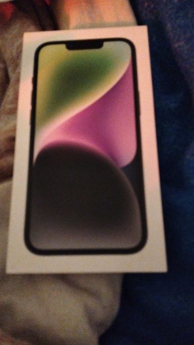 Iphone 14 în garanție (ca nou cumparat in iulie)
