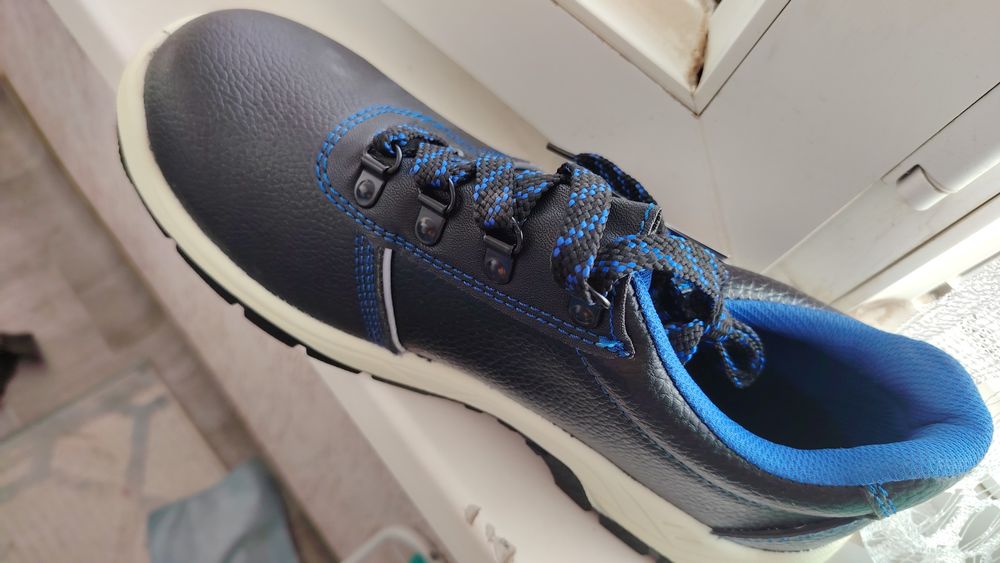 Спец ботинка 43р 10000