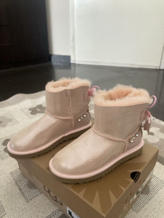 UGG Обувки