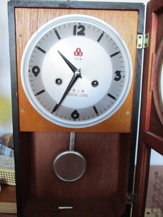 ces mecanic cu pendul SHANGHAI 555 , 1980