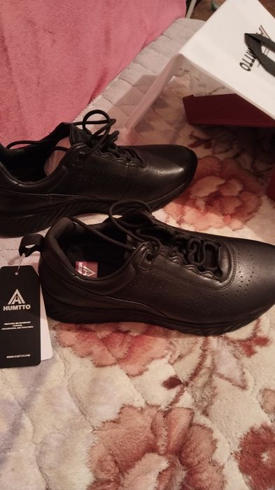 Кроссовки хумто 45 размер черный цена 35 тысяч тенге