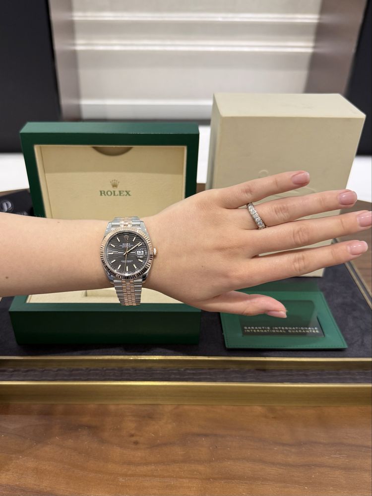 Rolex Datejust 41mm Steel and Everose Gold 126331 Gray