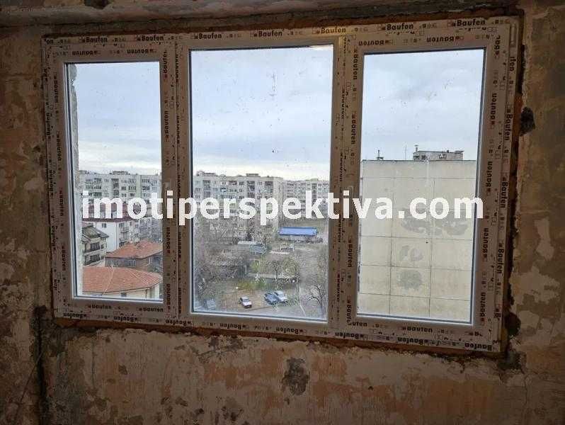 реф.15482 Реална квадратура, южно изложение-Изгрев/Хаджията Груев!