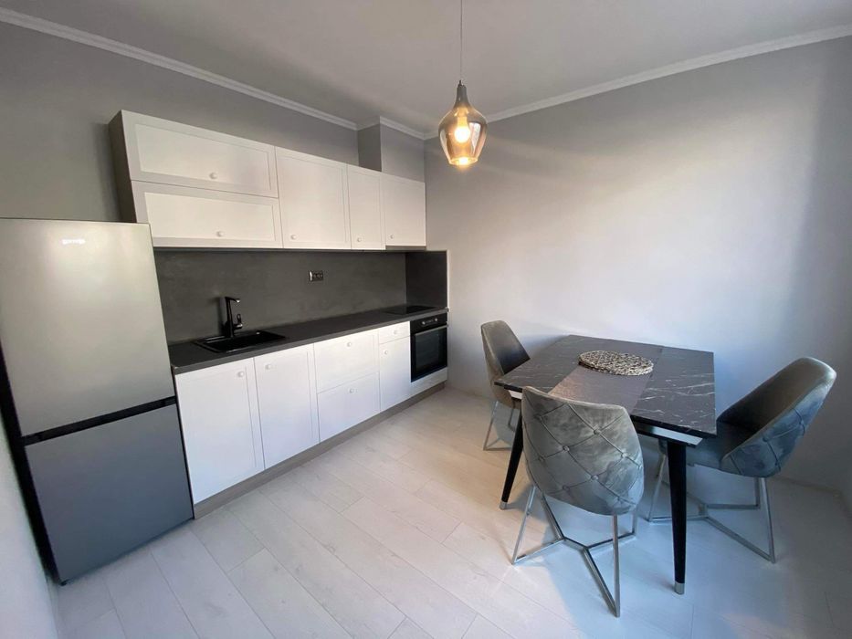 Дава се под наем Тристаен апартамент в Стара Загора, ОРБ - 100 кв.м за 408 € - Снимка #3