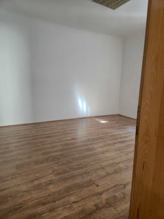 PF Vand spatiu comercial Lugoj