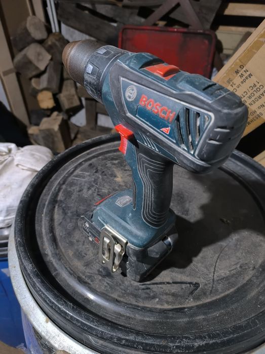 Винтоверт бормашина Bosch (без зарядно)