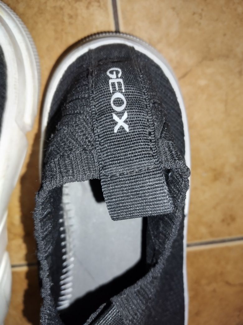 Adidași Geox fara șiret, mărimea 38